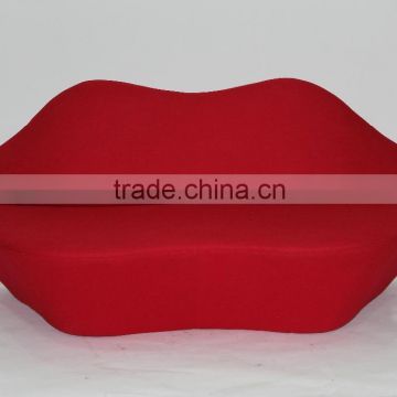 Wide 106 cm living room sofa modern lip sofa