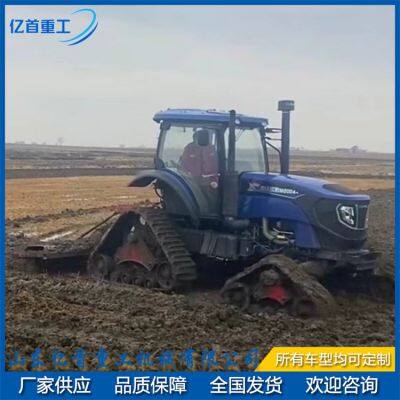 Installation of anti sinking half chain track for agricultural tractors in marshy areas and stable deserts