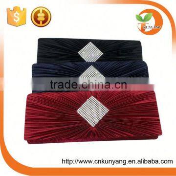 Hot selling wholale handbag market ladi dinner clutch bags made in china