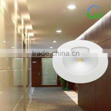 Recessed LED downlight with COB chip