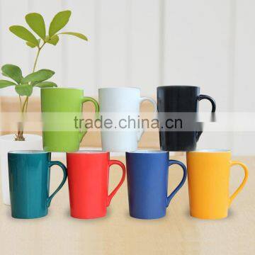 Stocked low MOQ custom logo ceramic cup , starbucks coffee porcelain cup