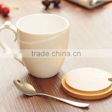 Natural Bamboo Cup Lid for Pure White Bone China Tea Cup photo-2