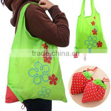 wholesale reusable foldable polyester strawberry bag for shopping