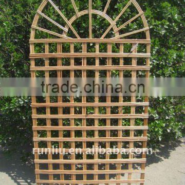 Hurdle willow garden screen