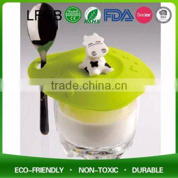 Newest Eco-friendly FDA LFGB Silicone Cup Holder /cup Cover photo-3