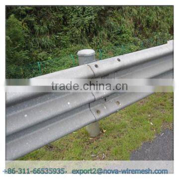 Galvanized / PVC Coated Thrie Beam Guardrail