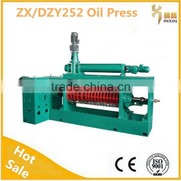 ZX 252 Operate coconut oil press machine