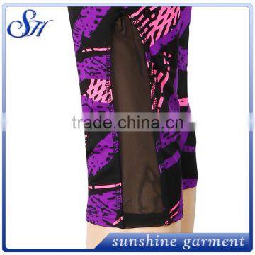 Latest Design Women Print Yoga Capri Pants With Mesh photo-2