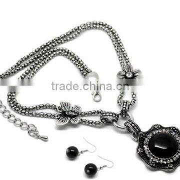 Mysterious Fashion Black Cabochon Stone Necklace Earrings Jewelry Set