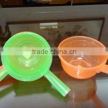 Clear Plastic Water Ladle and Soup Ladle