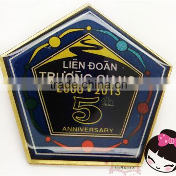 Anniversary lapel pin badge convex polygon Number 5 custom lapel pin badge