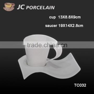 Elegant White Ceramic Expresso Coffee Cup Set With Wavy Saucer/Coffee Cup Holder