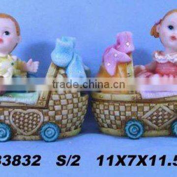 polyresin baby on crib,Size:11x7x11.5cm