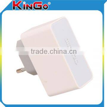 Factory Outlet White Color 5V 2A Dual Port USB Wall Charger