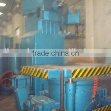 Metal casting sand moulding machine