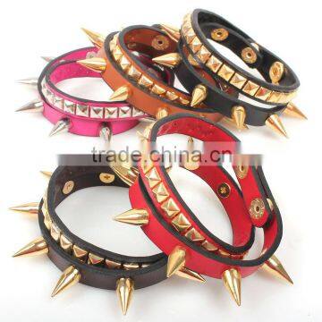 Black leather bracelet with spike charm KSQN-30