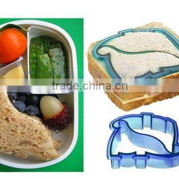 Crust and Sandwich Box With Dinasure Cutter