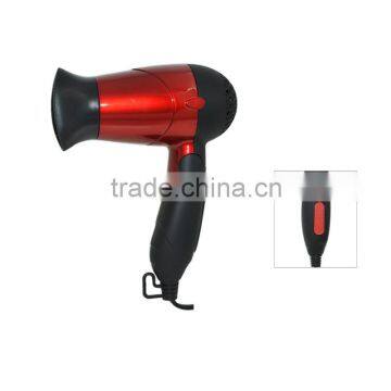 Travelling hair dryer with 2 speeds/heats 600-800W