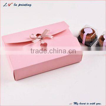 New design plain food grade white paperboard sweet pink cake box wholesale with a competitive price