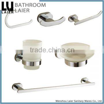 Western Unique Design Zinc Alloy Chrome Finishing Wall-Mounted Bathroom Accessories Set