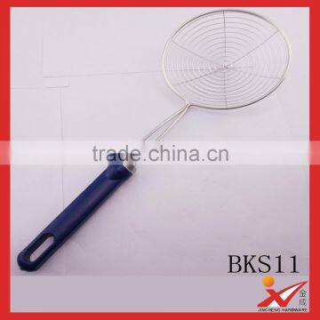 high quality kitchen tools stainless steel stainer for oil filter with PP handle