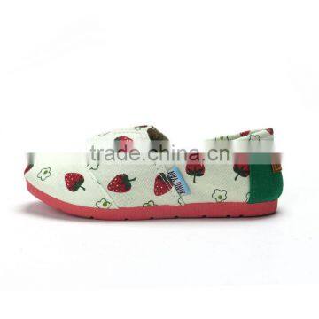 Fashion Stylish Clean Children Boys Girls Casual Cloth Embroidered Cotton Shoes for Kids or Adults Print Strawberry photo-2