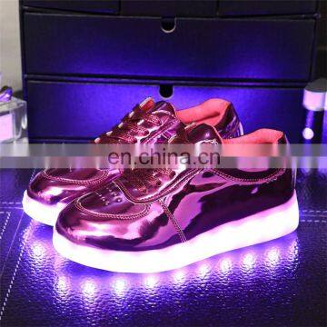 Latest High Quality OEM Color and Label USB Kid Boys and Girls LED Sneakers Shoes photo-4