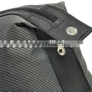 Elegant Small Plaid Toiletry Bag Travel Organizer Cosmetic Bag for Men Women photo-3