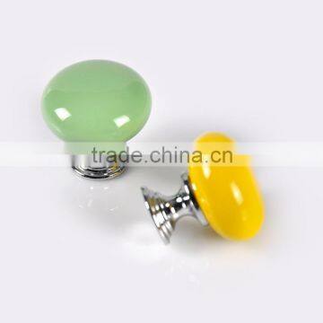 China Manufacturer Unique White Porcelain Cupboard Door Knobs photo-2