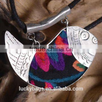 China Wholesale cross fish pendant neklace gold fish pendant necklace