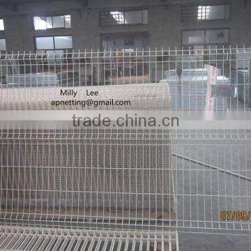 industrial FENCING MESH FOLDED RAL 7010/ RAL 6005 Welded Mesh Panel with triangle bends