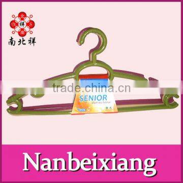 Plastic Short and Bulk Colorful Clothes Hanger