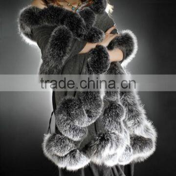 High quality luxurious cable knit cashmere and fox fur trim cape