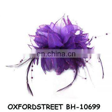 Fashion elegant feather fabric brooch with beads decoration