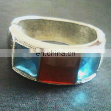 Customized Wholesale Metal Wristband,Round Cheap Bracelet With Artificial Gem,Factory Direct Sale Profession Supplier For Party