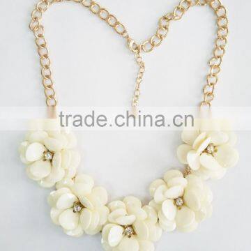 Statement Necklace, New Fashion Acrylic Flower Crystal Statement Necklace , Statement Necklace Hammered Wholesale PT2148