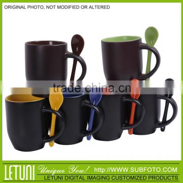 Inner color magic mug with spoon