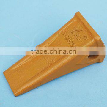 OEM excavator spare parts bucket tooth for light PC200