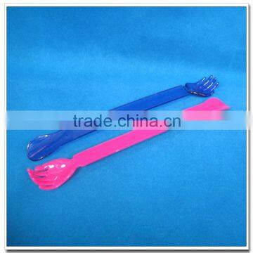 China wholesale shoehorn plastic personalized back scratcher