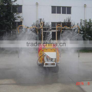 crawler type boom sprayer