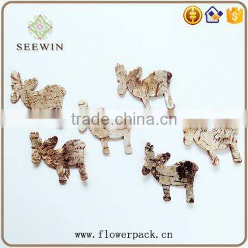 Small Deer Natural Flower Wood Bark Engraving photo-3