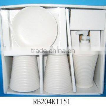 Ceramic bathroom set