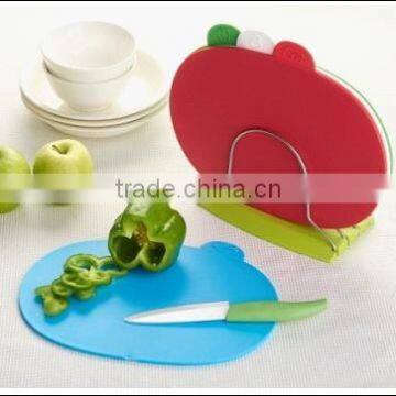 Plastic Oval Cutting Board photo-2