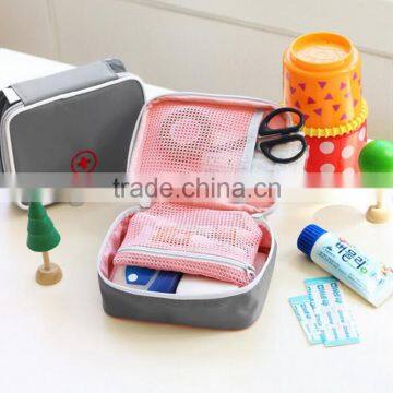 Travel Trip Handy Fabric First-aid Medicine Case Holder photo-3