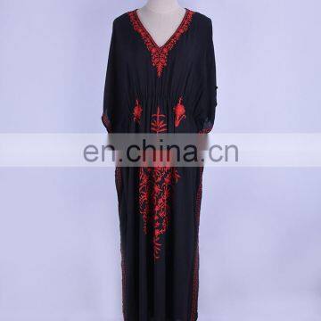 Черное хлопковое пляжное платье с красной вышивкой. Пляжная накидка, сарафан, пляжная одежда 2019 года. Пляжная халатка, купальник с накидкой, пляжная туника photo-3