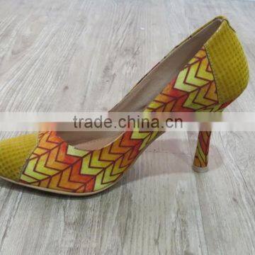 Latest Printed Pointed Heels Ladies Close Shoes Platform Heels Wholesale