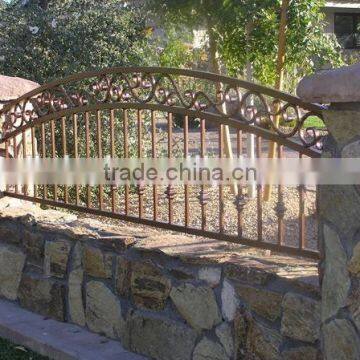 customized arch top wrought iron fence design