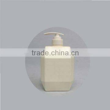 400ml Shampoo Bottle for Sale In Red Color with Pump Sprayer