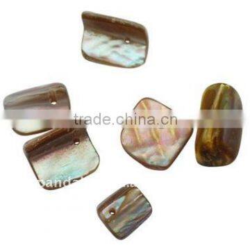 Sea Shell Beads, Dyed, Sienna, about 8~14x7~10x4~8mm, hole: 1mm, about 820pcs/500g(BSHE-S023)