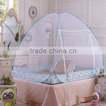 Folding portable pop-up mosquito nets for camping